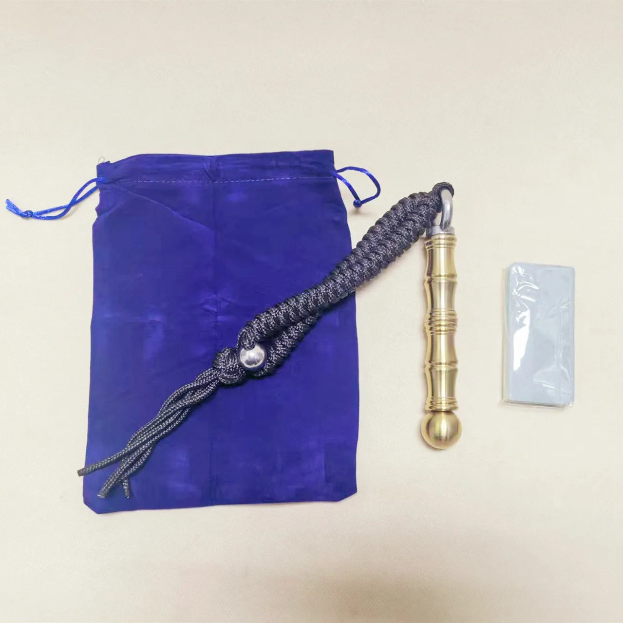 Mini marteau, outil de survie
