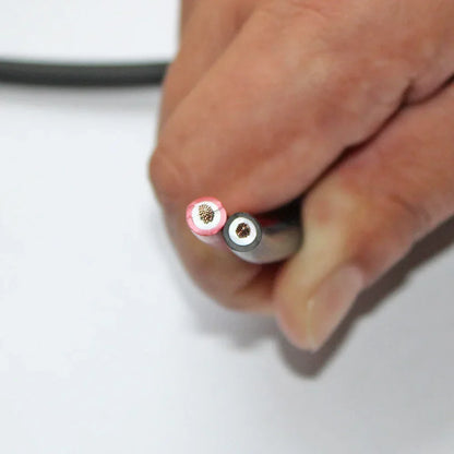 Câble PV pour panneau solaire noir/rouge, évalué 2,5 mm2 4 mm2 avec connecteur étanche